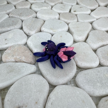 Mini Kristallspinne Pink – Fantasie in Bewegung