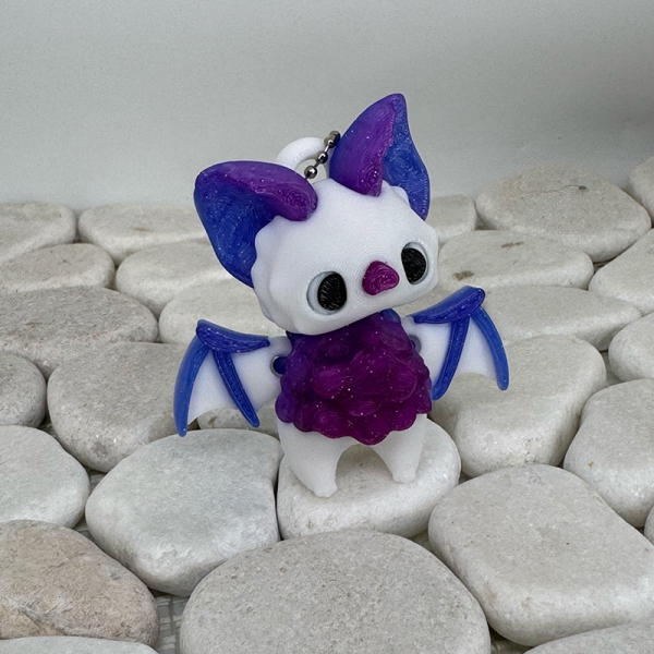 Pixie Fledermaus Weiß Lila Anhänger