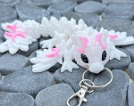 Lunar-Drachen-Anhänger – Mystische Eleganz Rosa