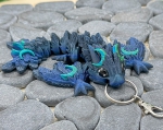 Lunar-Drachen-Anhänger – Nachtblau